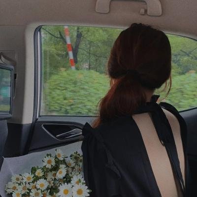 顶流女星表情包火出圈，评论区彻底沦陷，连续多日持续发酵